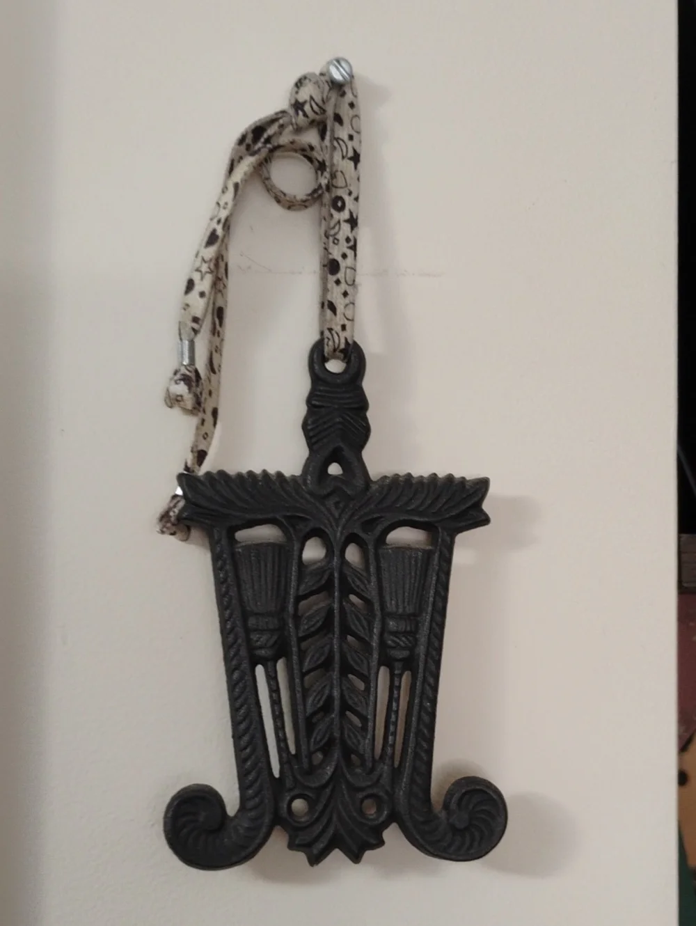 Decorative Black Cast Iron Wall Hanging - Unbranded
